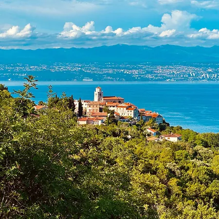 47 * Mošćenička Draga